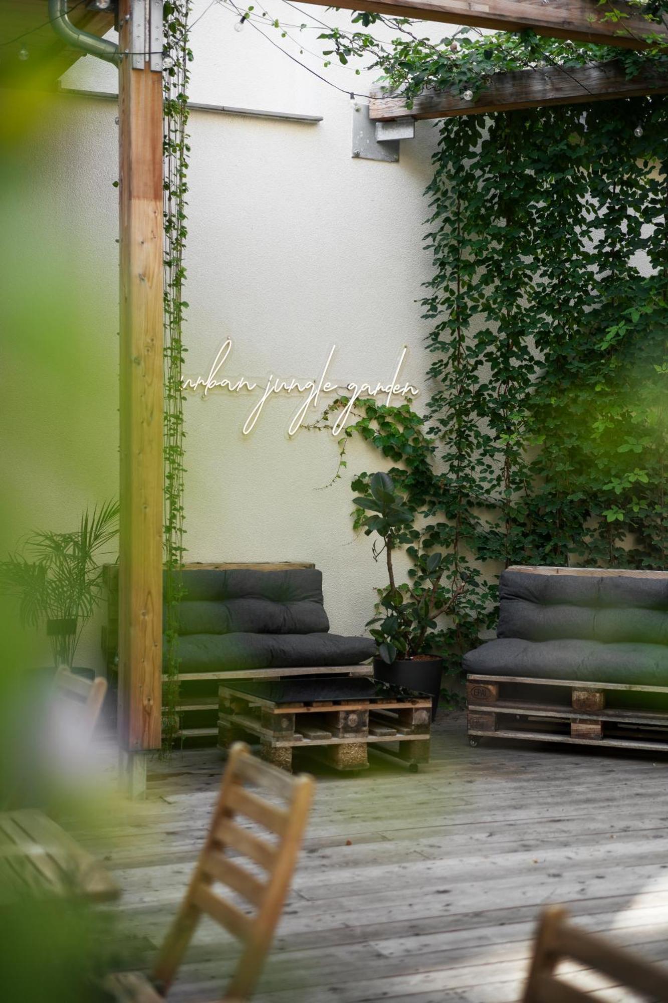 וינה Urban Jungle Apartments מראה חיצוני תמונה